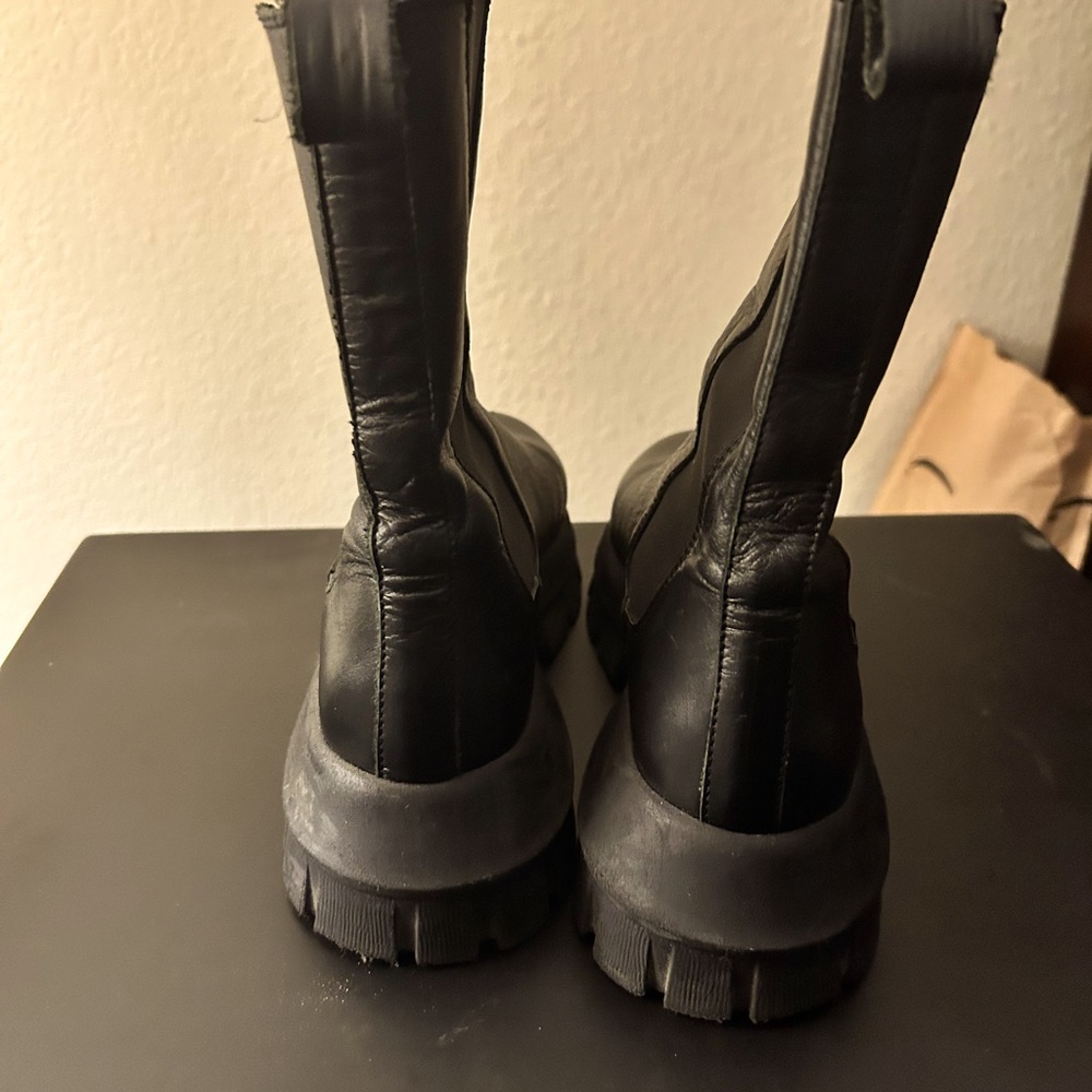 Black Chunky Chelsea Boots - Picture 3 of 6